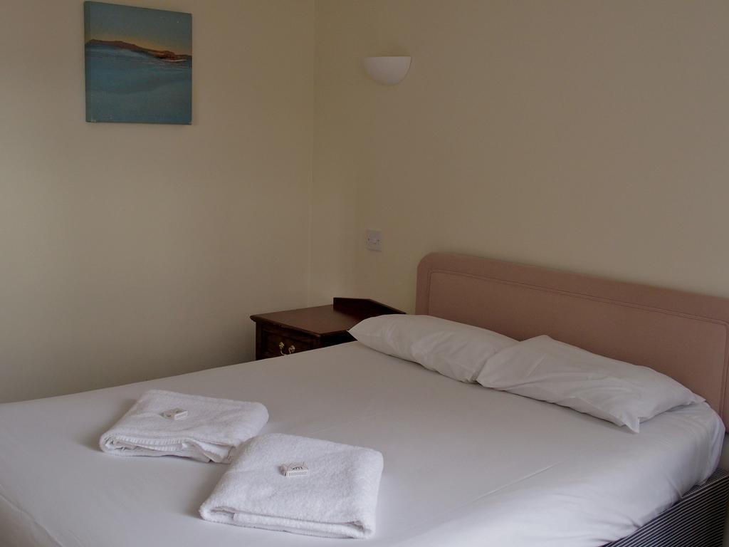 Almond House Lodge Edinburgh Dış mekan fotoğraf