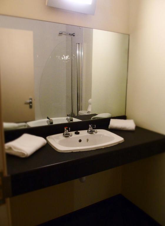 Almond House Lodge Edinburgh Dış mekan fotoğraf